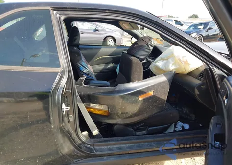 1999 Honda Prelude z USA, uszkodzony, nr VIN JHMBB6241XC002742